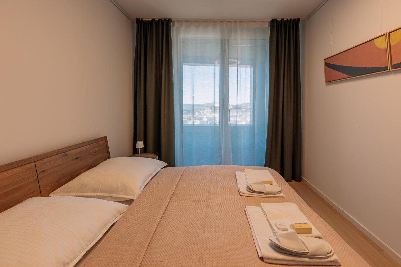 Skau Coral Residence In Sky Park 22 Floor 1Tower Panoramic View Free Parking Bratislava Exterior photo